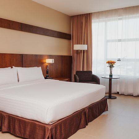 Holiday Inn Guayaquil Airport By Ihg Luaran gambar A room at the hotel